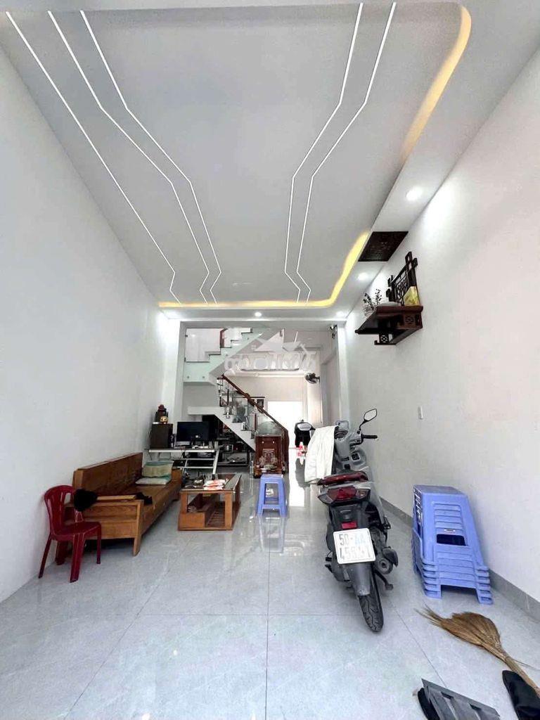 193/6 cao đạt hẻm 6m dt.4x15m 2 lầu 4 phòng 