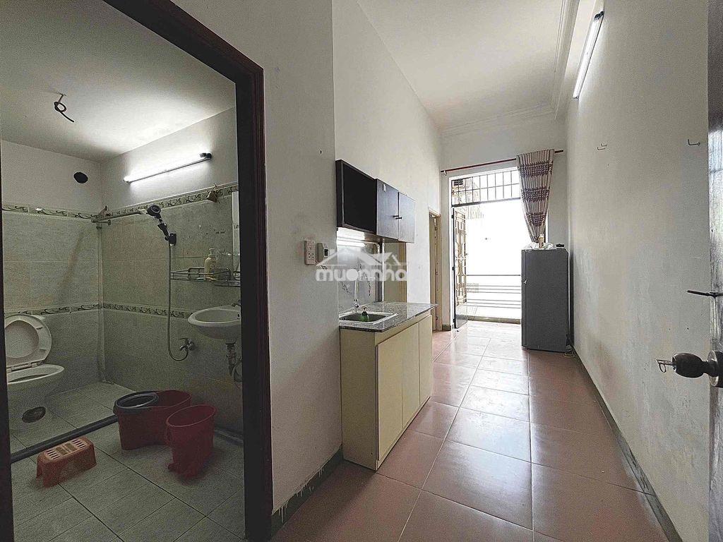 2pn - balcon - 40m2 - full nội thất - ngày tô hiến thành quận 10, - 2