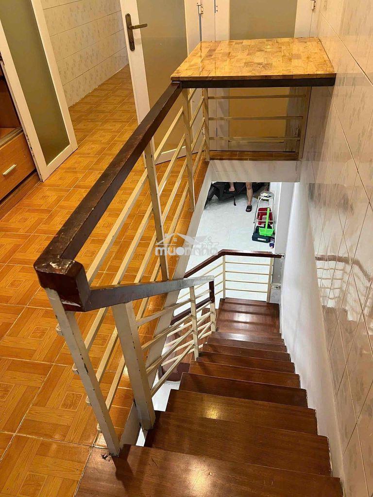 Chính chủ - cho thuê nhà nguyên căn quận 1 dt 30m2 - 3