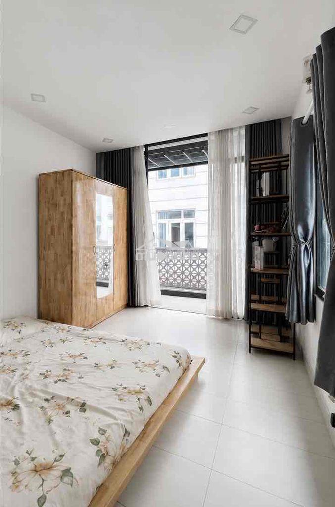 Căn hộ studio ban công tách bếp gần phan xích long, phú nhuận