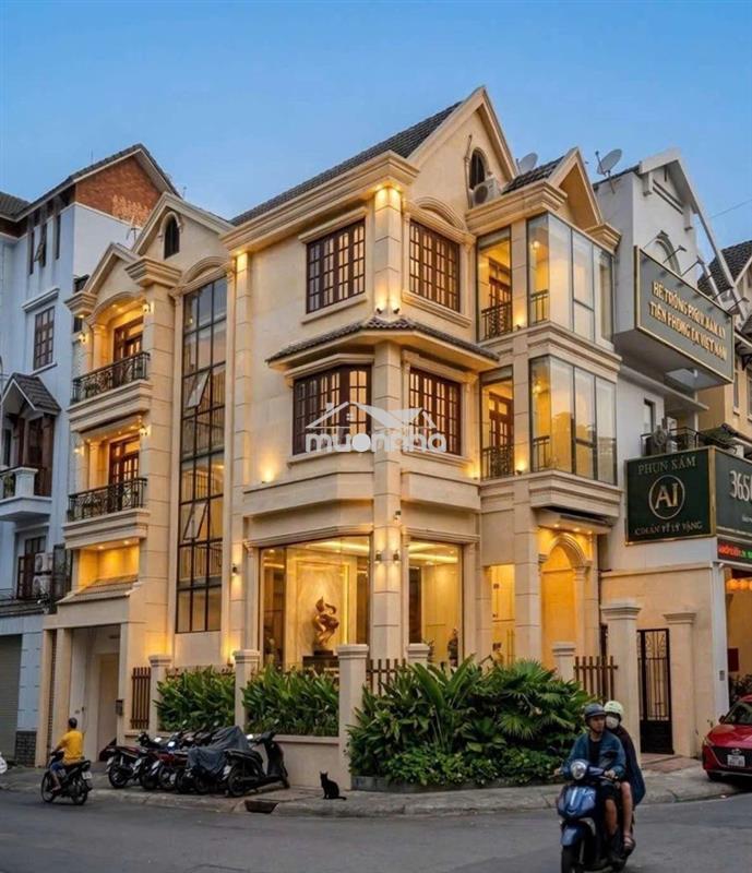 Góc 2 mặt tiền đường hoa lan và phan xích long