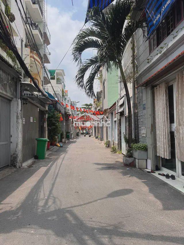 Nhà hẻm ô tô 2 chiều, 42m2 gần chợ bà chiểu, bv gia định chỉ 4,7 tỷ.
