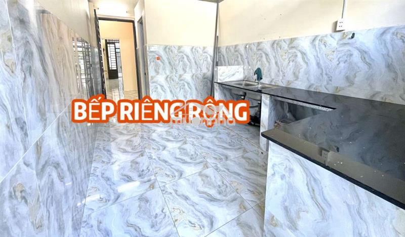 Phòng rộng 40m2 3.2tr ở huỳnh tấn phát