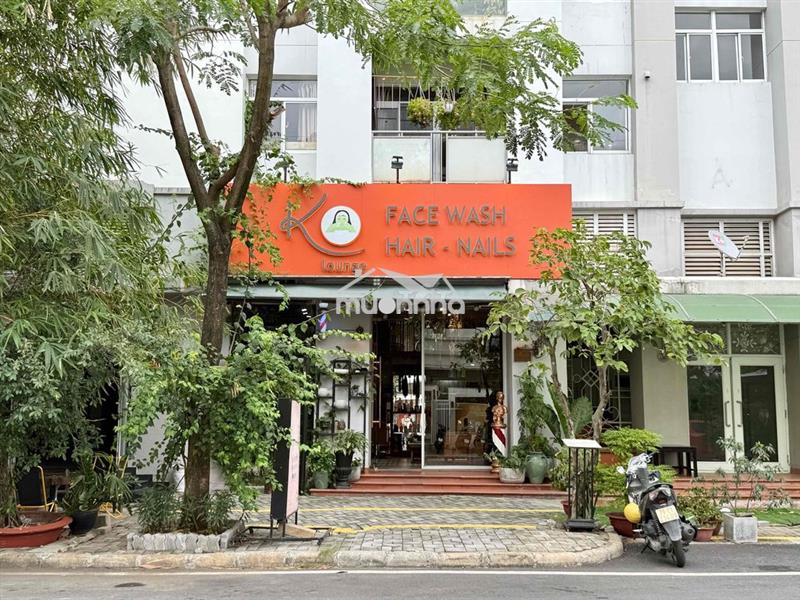 Shop 160m2 mặt tiền đường lớn phú mỹ hưng q7 giá rẻ dễ kinh doanh