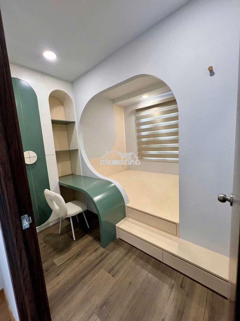 Căn hộ duplex the pegasuite2 đường tạ quang bửu phường bình đông
- 4