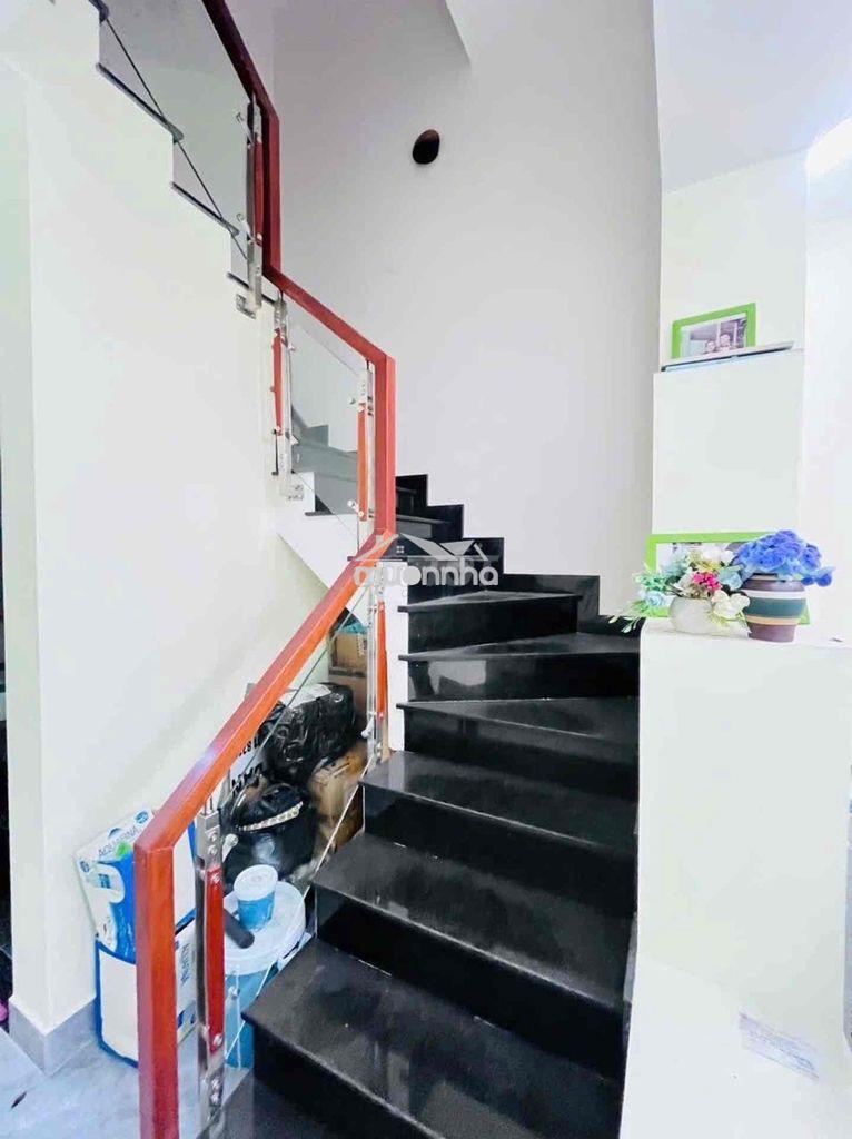 Hiếm trung tâm q8 chủ cần bán gấp - dtsd 140m2 - nhà đẹp 4 tầng 5pn 6t - 3