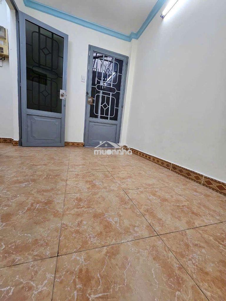 Cho thuê nhà 3pn, 3tầng, 2wc. khu bàn cờ q3, giá chỉ 9 triệu/tháng tl