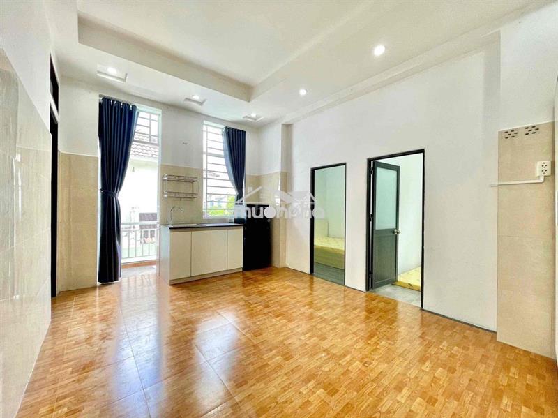 Khai trương căn 2pn ban công cách đh văn lang 700m