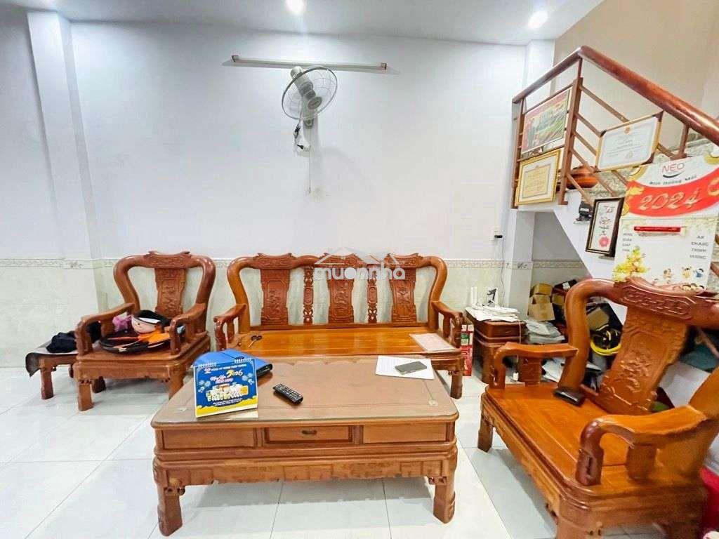 Ngay bờ kè tham lương , emart 2 ,dt 50m ,3pn ,chỉ nhỉnh 3 tỷ - 4