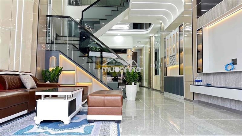 Bán nhà 2 lầu 1 trệt hoàn công ngay chợ dĩ an