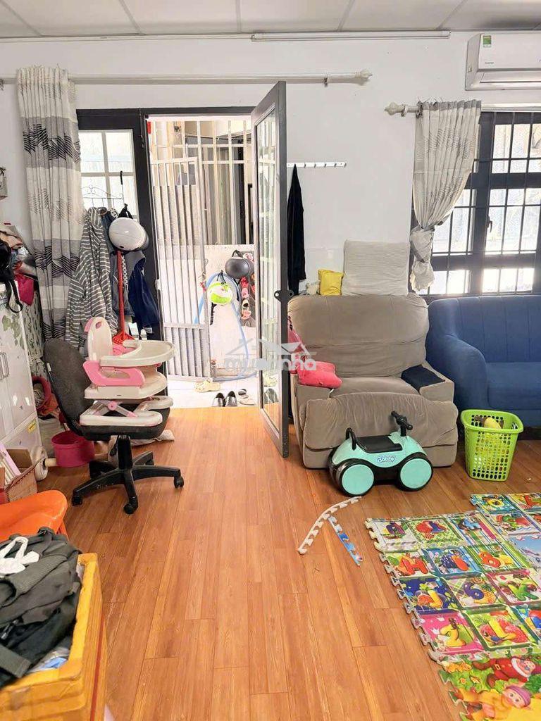 Nhà 69 m2 vườn lài, an phú đông, chỉ 2,x tỷ