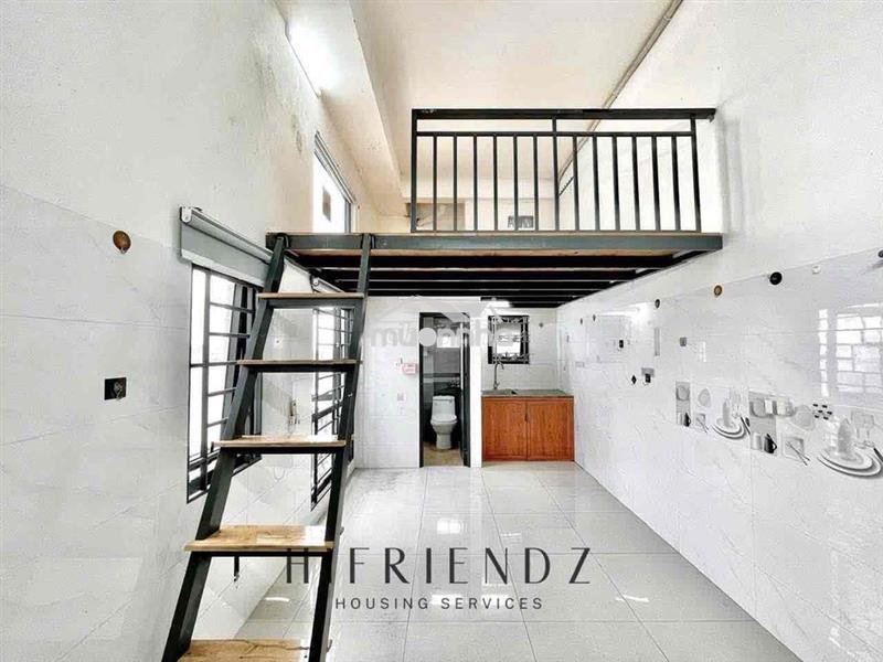 Phòng trọ có gác giá rẻ thoáng mới tinh có máy lạnh ngay gò xoài