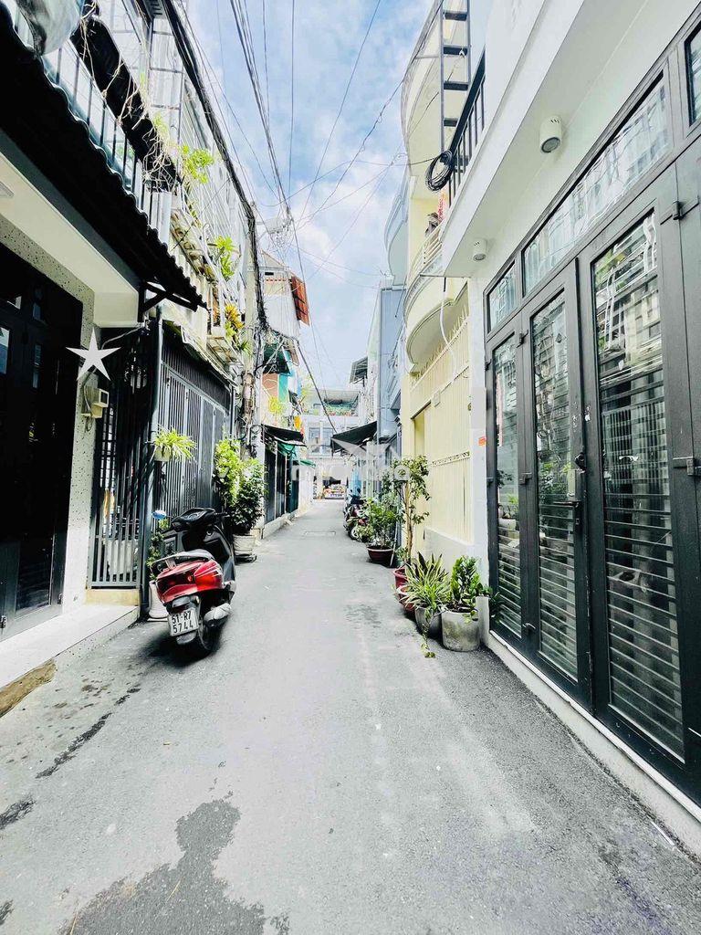Hxh thẳng trục - 2tầng kiên cố - 2pn - gần cityland - 4