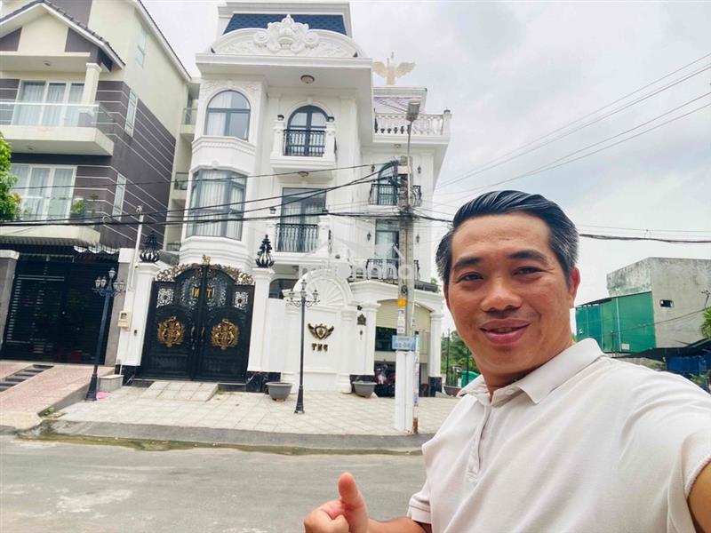Bán biệt thự lô góc gần trường nam mỹ bình chánh. dt: 163m2 - 5 tầng.