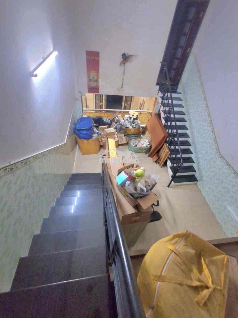 Nhà đẹp 3 tầng — gần lê cảnh tuân phú thọ hoà nguyễn sơn 80m2 • 4x20 - 3