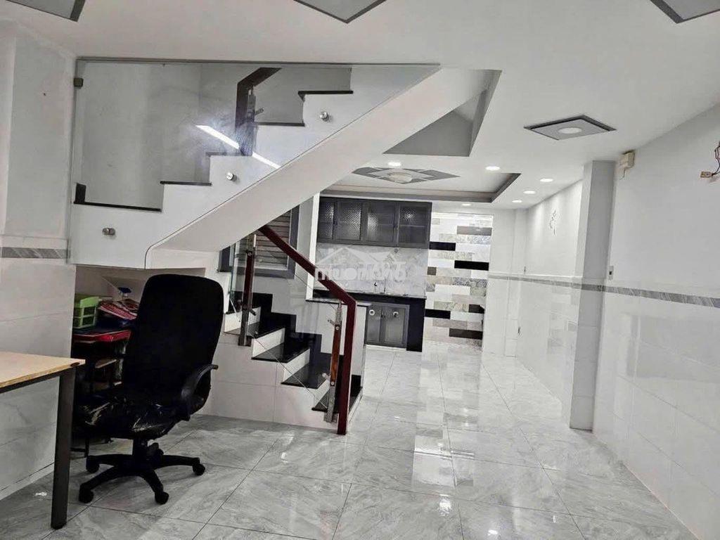 Hơn 5 tỷ,nhà gò vấp-hẻm thông, xe hơi, thẳng 1 xẹc,cho thuê 18tr/tháng - 2