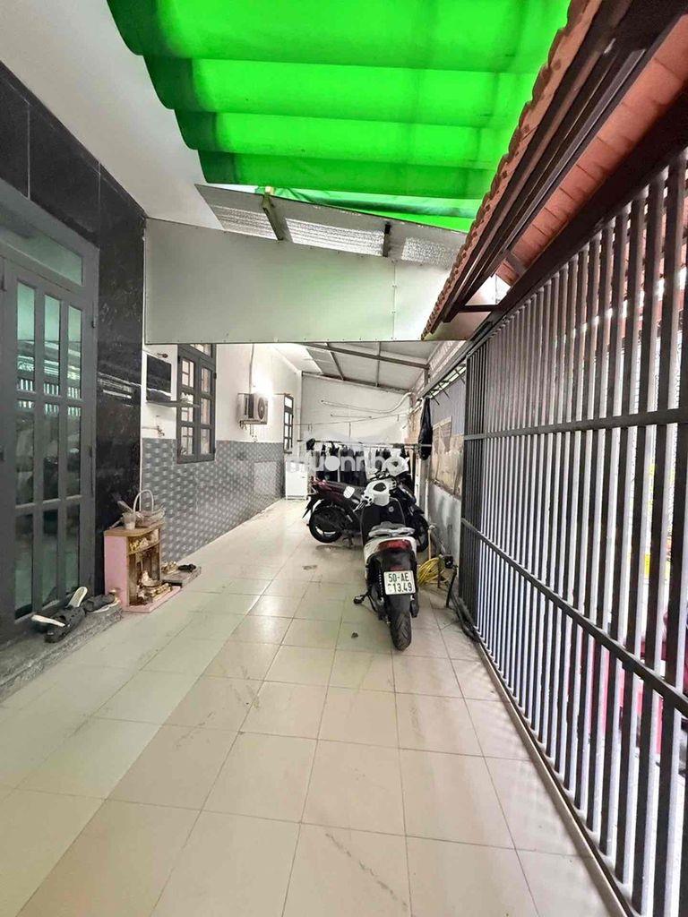 Nhà vừa ở vừa cho thuê. 1 xẹt tl10. ngang 7.2m. dòng tiền 12tr/tháng - 2