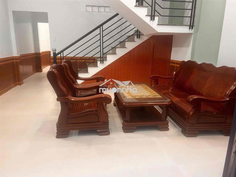 Nhà 1 trệt 1 lầu dt 5x18m gồm 3pn 2wc tại đường 6 linh tây thủ đức