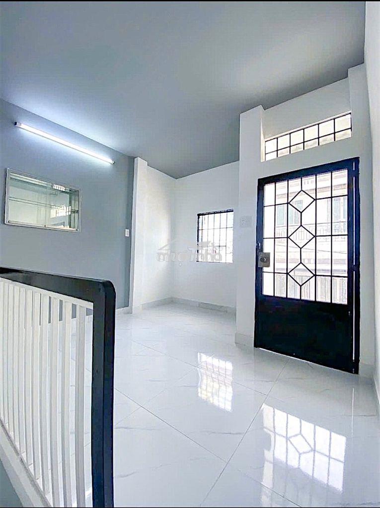 Trần phú -trần bình trọng-q5 giáp q1-24m²-3tầng xe hơi đỗ cửa-chỉ 4t98 - 3