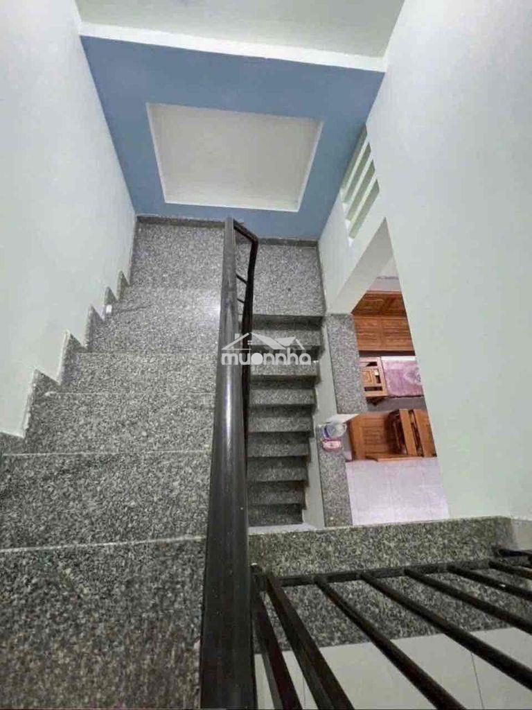 Cho thuê nhà nguyên căn 100m2 - 3