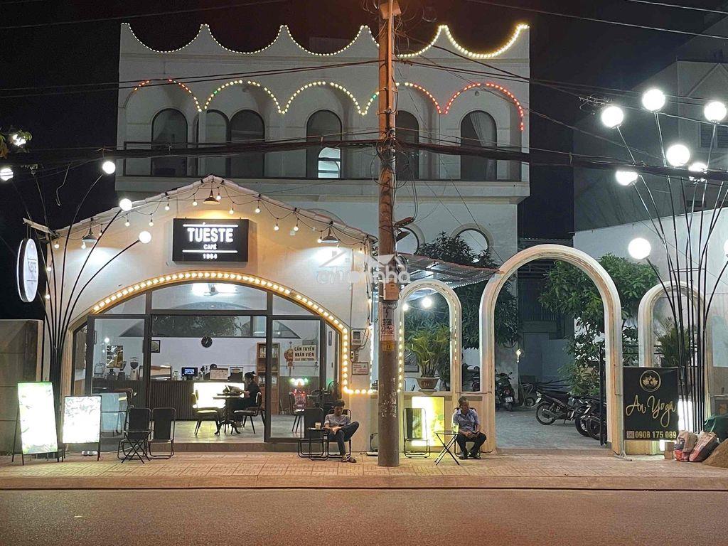 Bán nhà  và đất mặt tiền lê văn lương - 2