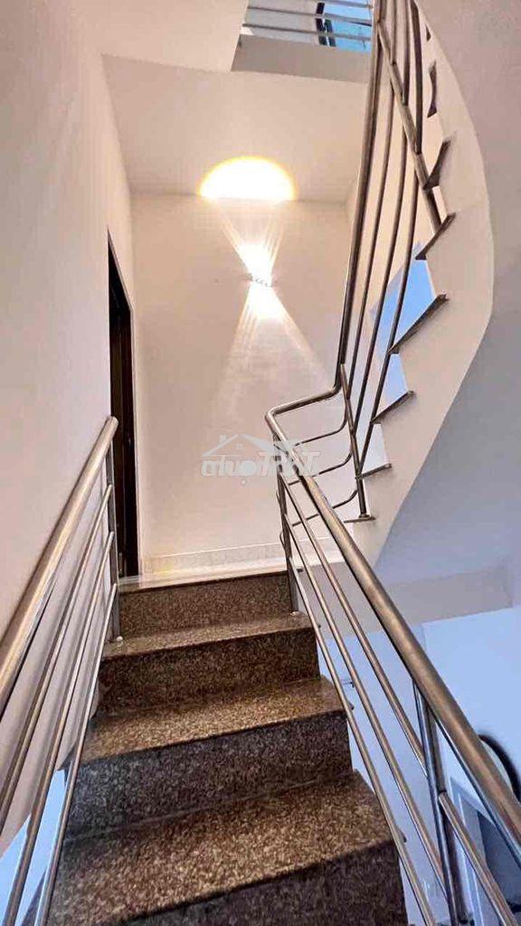 💥 Chính chủ bán nhà 3 tầng lầu - dt 4x16m - 4ty900 - 🌹mg 2%. - 4