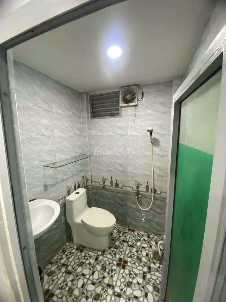 Nhà 4x6 đúc 1 lầu 2pn đường đông bắc q12. về gò vấp 5p. hẻm rộng. - 3