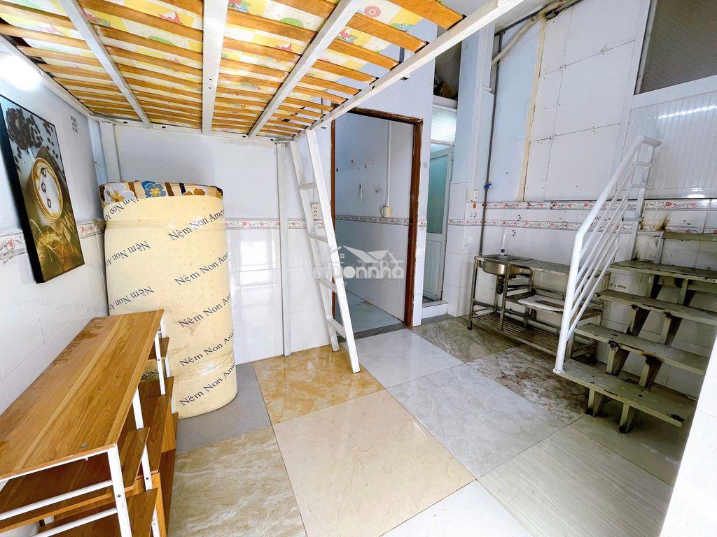Cho thuê nguyên tầng 1 có 2 phòng ngủ 35m2 có thể ở nhóm bạn hoặc gđ - 3
