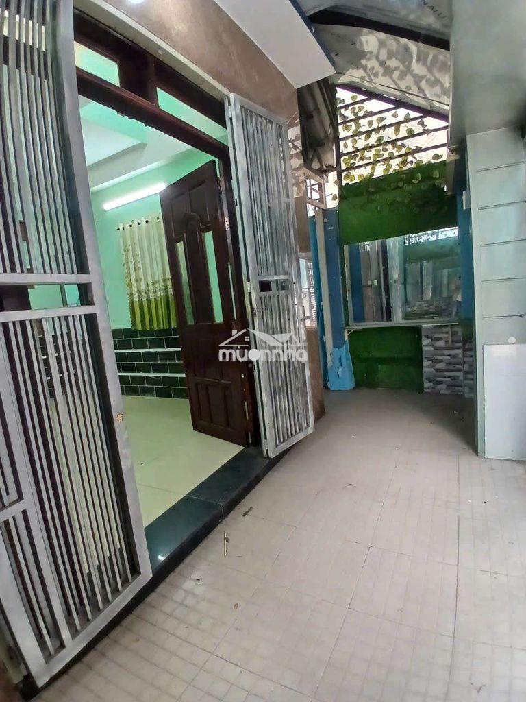 Cho thuê nhà nguyên căn hẻm tôn đản, quận 4 - 2