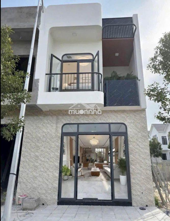 Nhà 1 trệt 1 lầu ngay mặt tiền kinh doanh giá 2 tỷ 2
