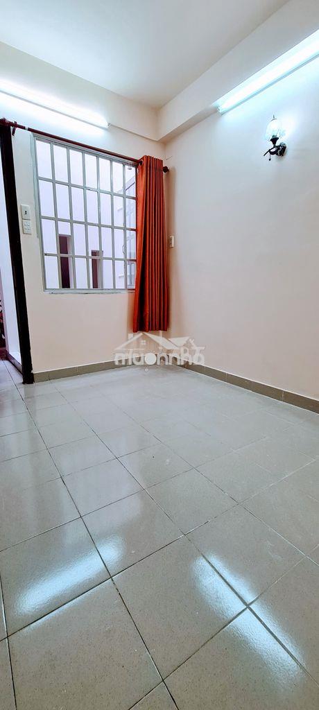 Cho thuê phòng trọ 18m² ngay trung tâm q3 - 2