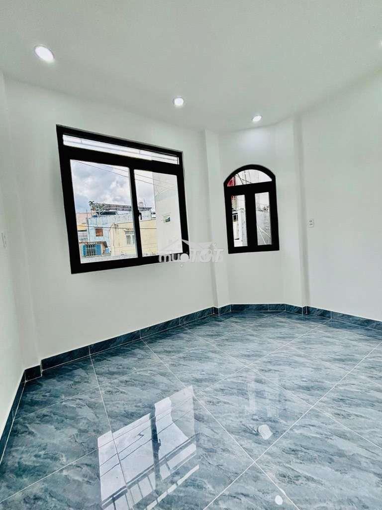 Bán nhà đường tân hòa đông, hxh,(4m x 7m x 3tầng ) giá : nhỉnh 2tỉ tl - 4