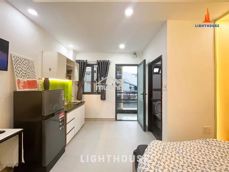 Studio ban công- thang máy, bv ngay đh bách khoa, kinh tế- an ninh