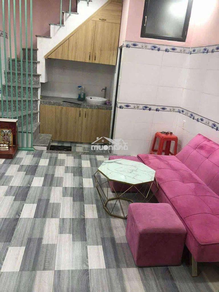 Nhà sạch sẻ 2 lầu 2 phòng ngủ 2vs nhà còn đẹp