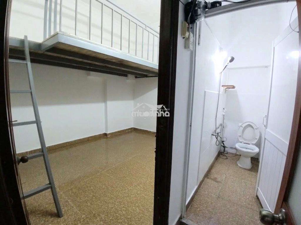 Phòng thoáng mát gác cao, tách bếp, ngay chợ tân hương gần đh huit vhu - 2
