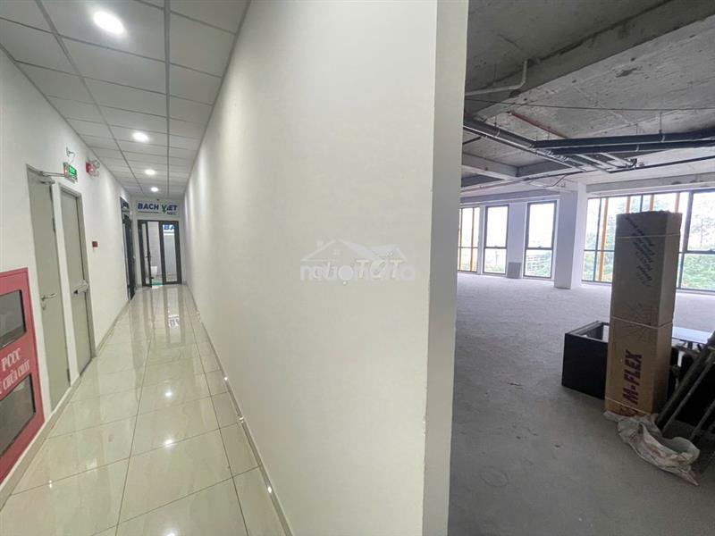 Cho thuê mặt bẳng 150m2, giá 10tr/ tháng, phạm hữu lầu +đs3