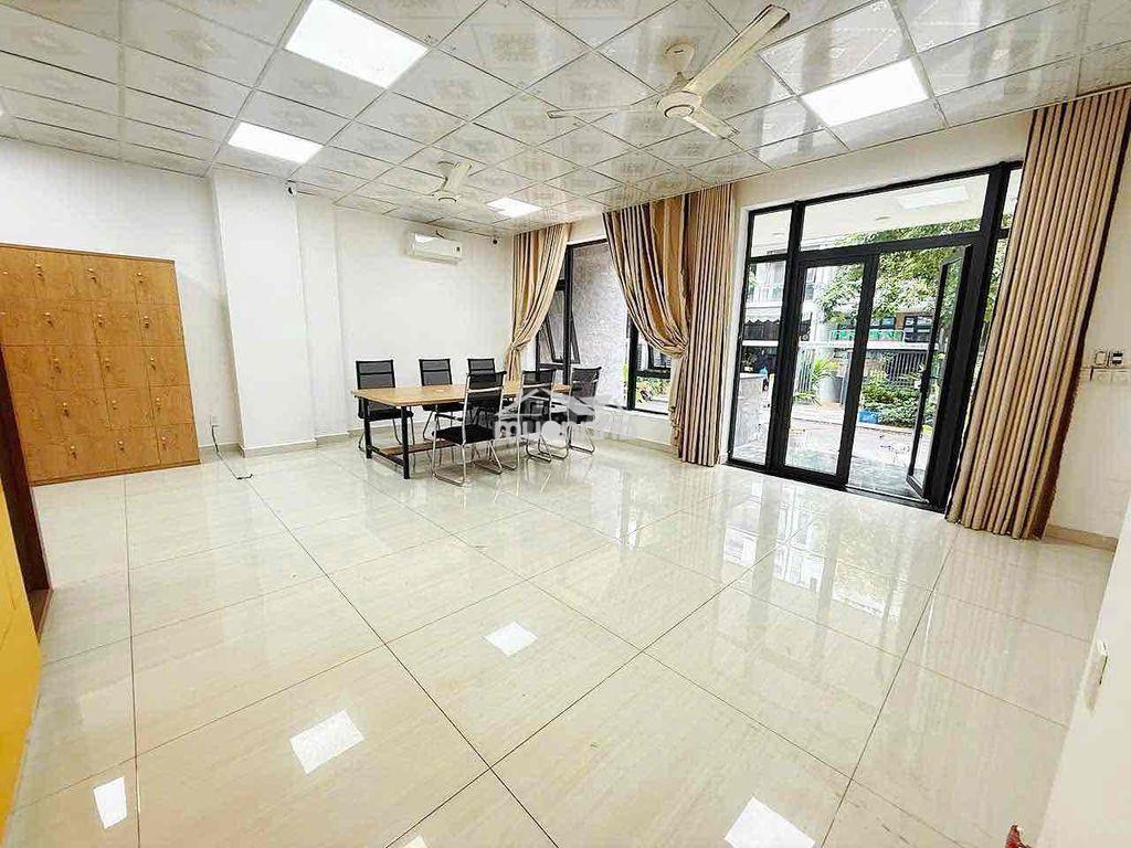 Văn phòng trệt 7x18m giá 14 triệu/ tháng tại vạn phúc city - 2