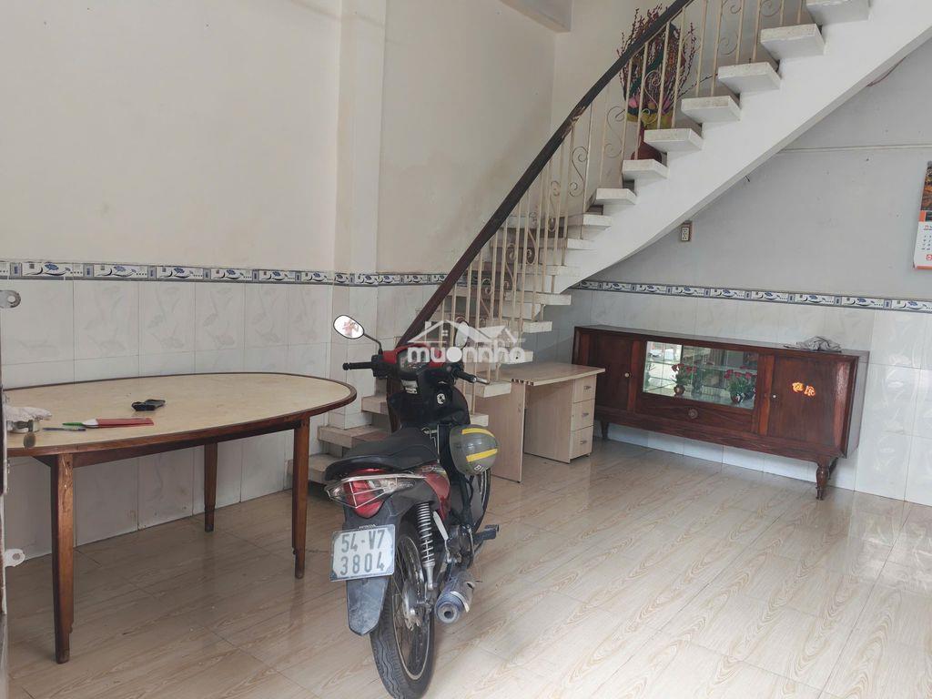 Cho thuê nhà 62m2 gò vấp, hẻm xe hơi 1 xẹch - 2