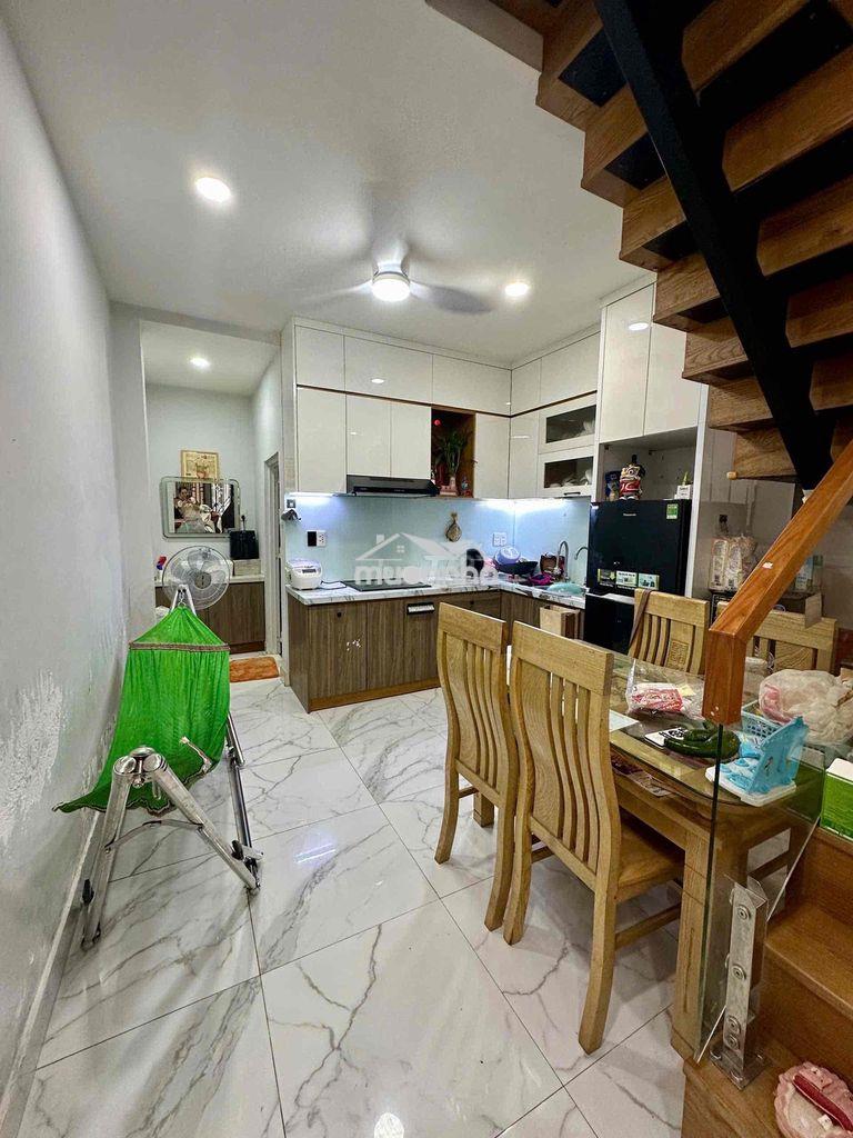 Nhà nên thuê ở full nt hẻm ô tô giá rẻ 9tr - 3