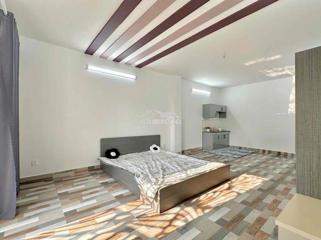 Tên lửa, ban công full nội thất - 2