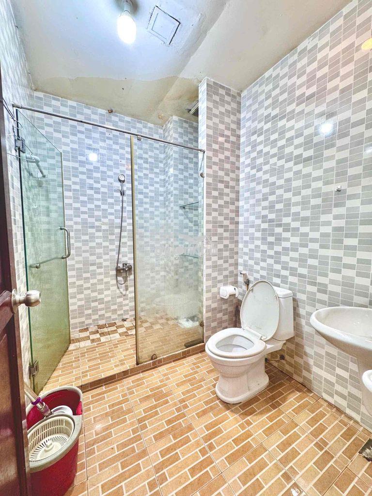 Phòng trọ 30m2 tân bình gần sân bay trường đh công thương, etown - 4