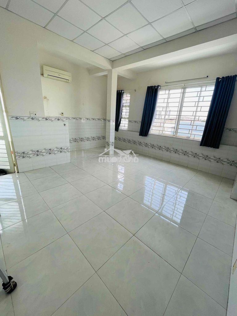 Phòng 30m2 gần cđ kinh tế đối ngoại có máy lạnh an ninh thoáng mát - 2