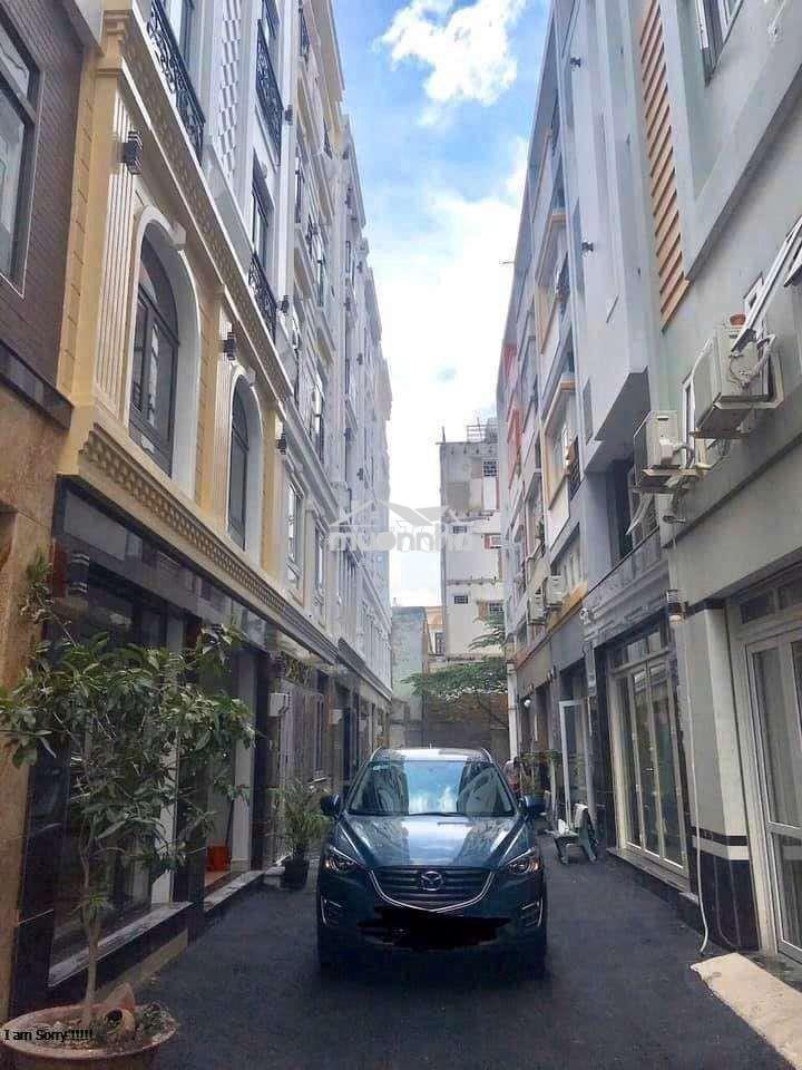 Phòng tầng trệt