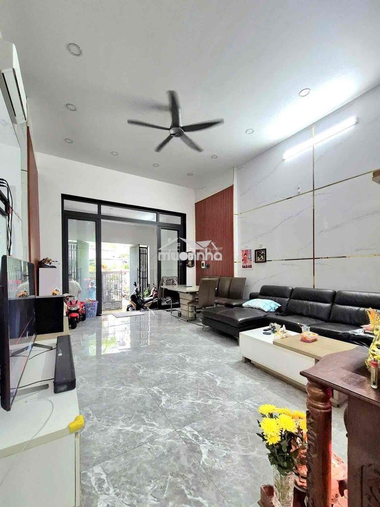 🌹🌹 Nhà cấp 4 - 2pn 1wc - sẵn máy lạnh - ở liền 🌹🌹 - 2