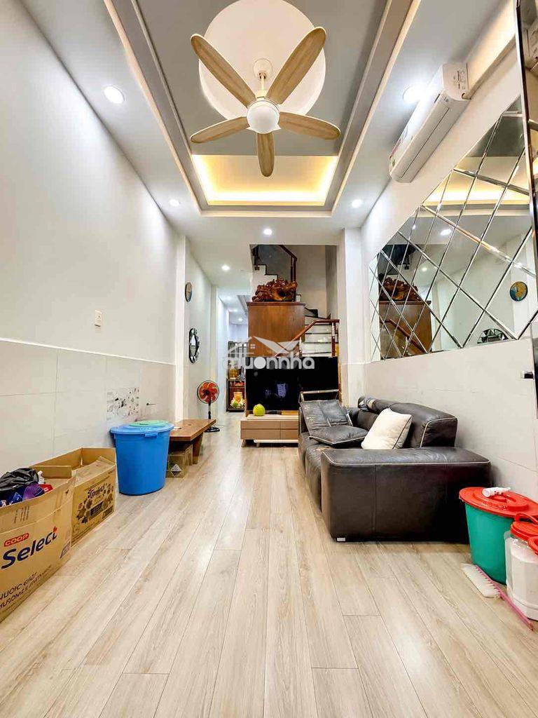 Bán nhà ngô gia tự quận q10, 41m2, 4 tầng, thông ra vĩnh viễn