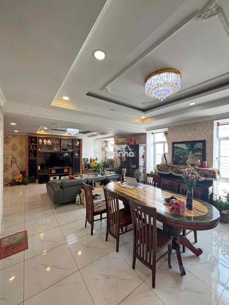 Cần bán gấp đia chỉ nhà 11c p2-15 chung cư skygaden 3 tân phong quận - 4