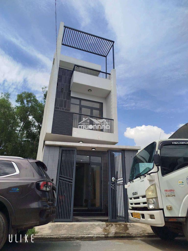 Cho thuê nhà gần chợ phú an có chỗ đậu xe hơi
