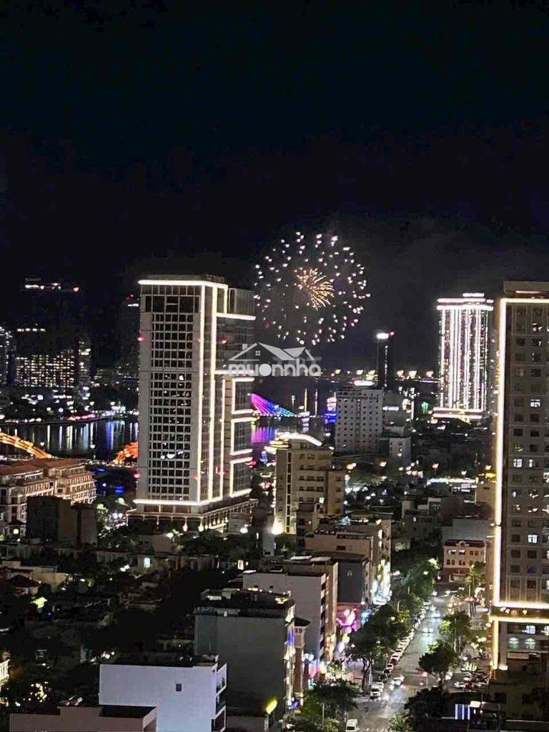 Cho thuê căn hộ view pháo hoa view phố nội thất xịn