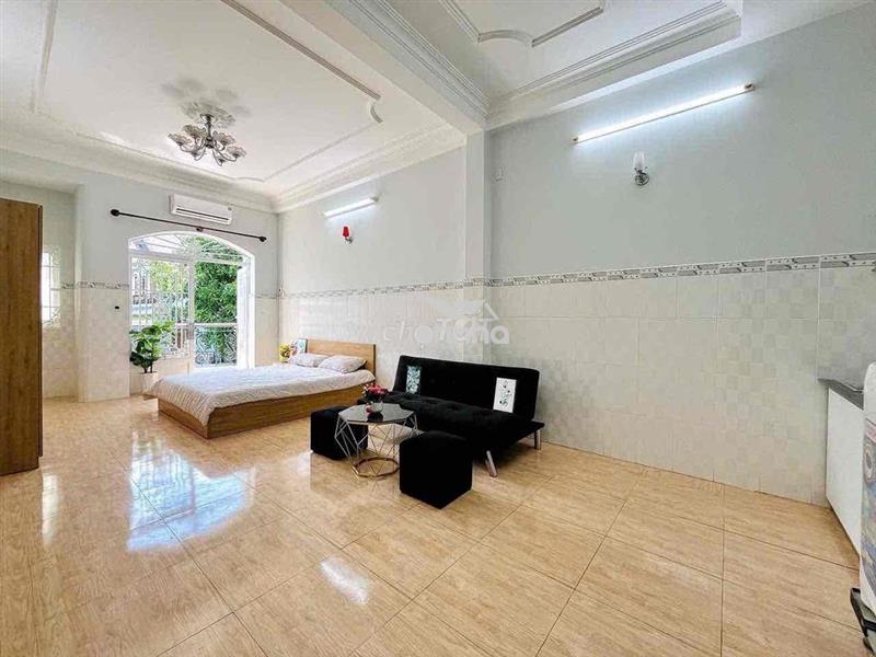 Cần sang phòng dịch vụ mặt tiền đường số 3 q6