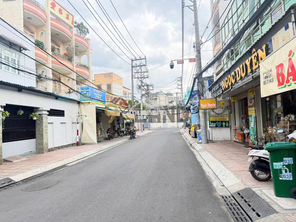 Cực hot, bán gấp nhà hxh chợ thủ đức,dt:43,4m2,ngang 4m,giá 3,9 tỷ - 3